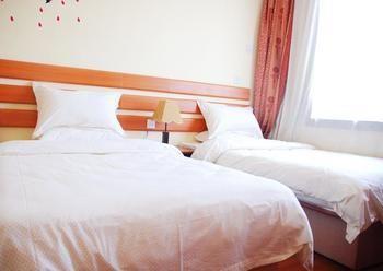 Penglai Yi Jia Express Hotel Bagian luar foto